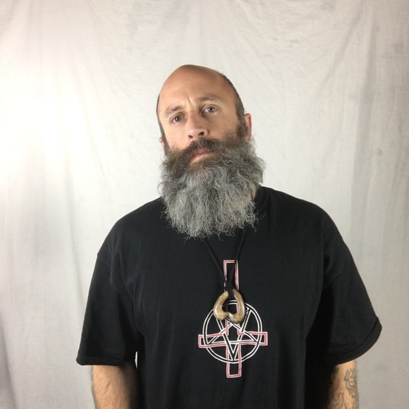 Illuminated Darkness | Vessel Heart Talisman - Picture 6 of 7